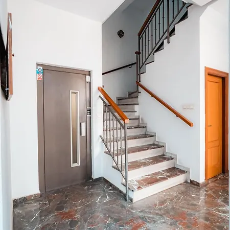 Apartamento con balcón cerca de Gran Vía, Granada centro QH Gran Vía 02-2